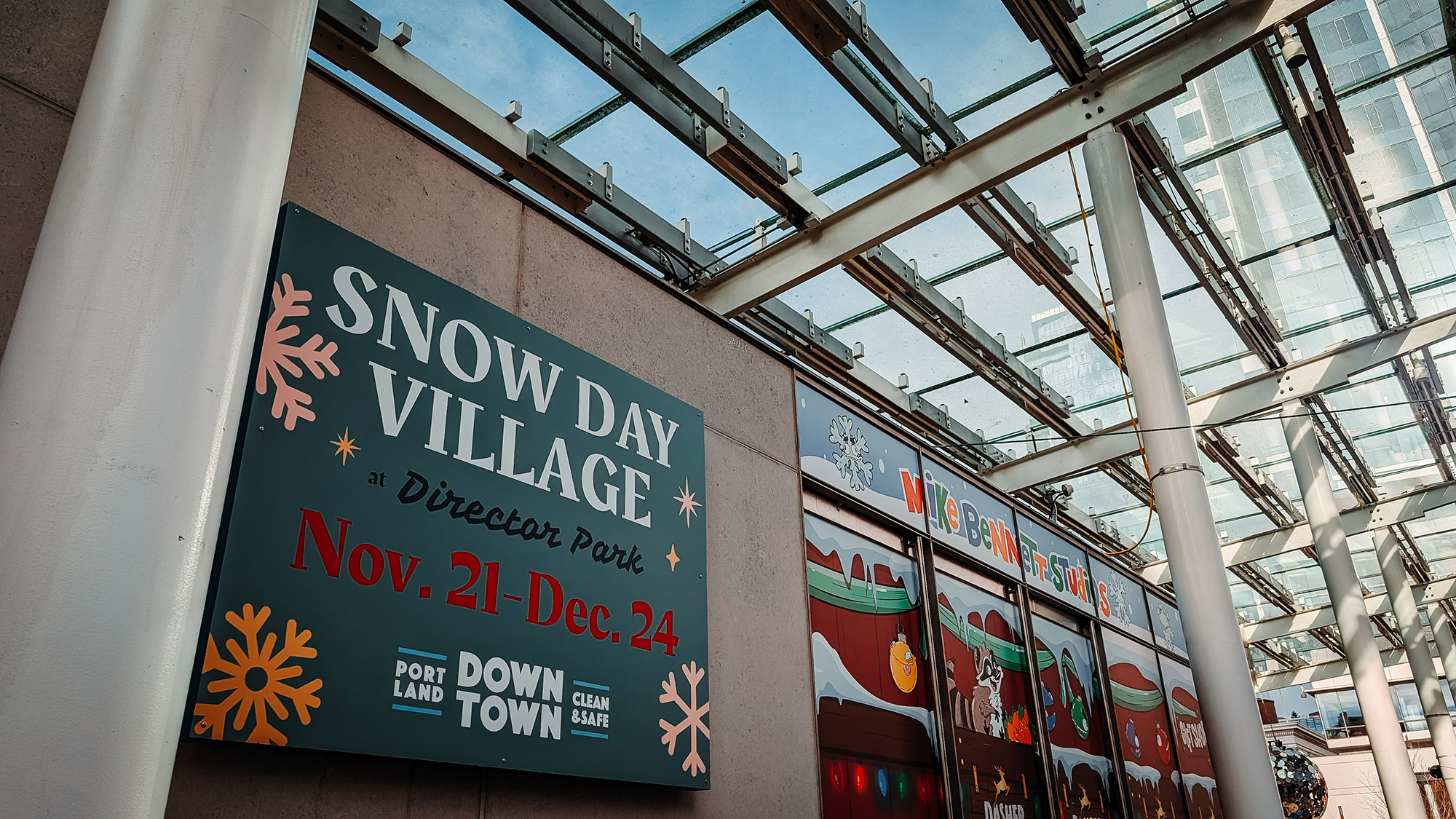 Downtown for the Holidays — photo 6